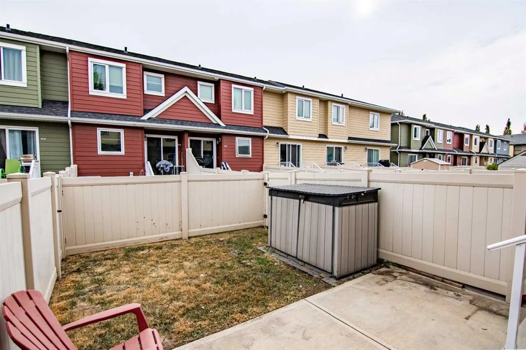 30 Carleton Avenue, #805