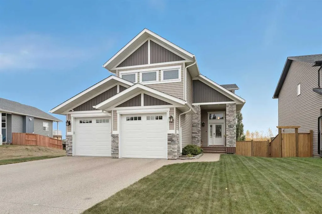 116 Paramount Crescent
