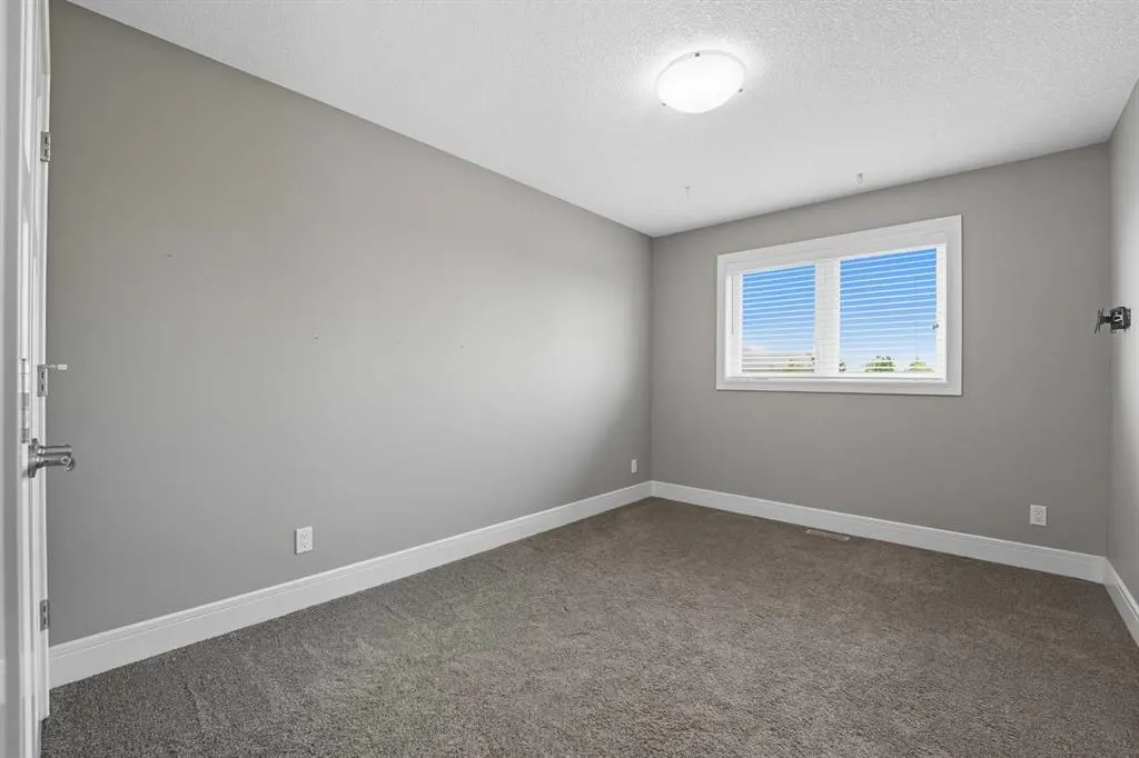 116 Paramount Crescent
