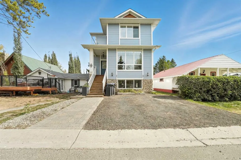 5005 40 Street