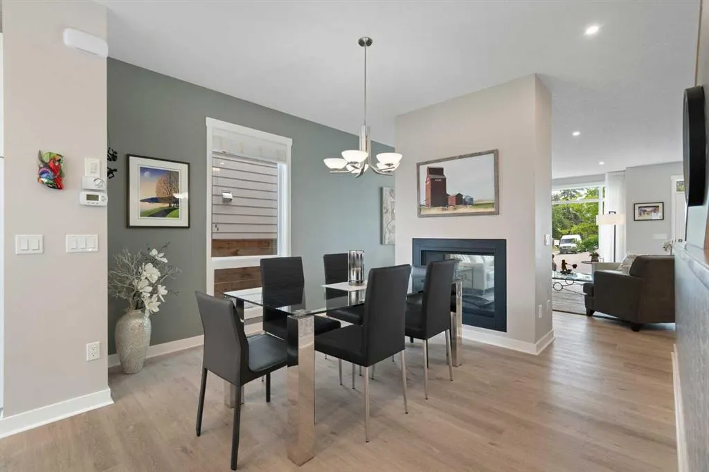2739 Cochrane Road NW
