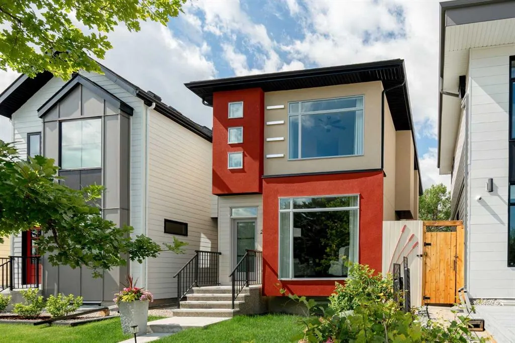 2739 Cochrane Road NW