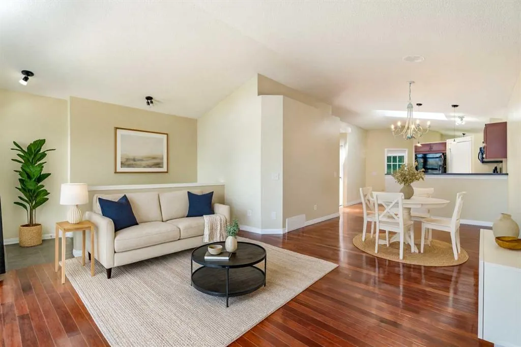 203 Auburn Bay Heights SE