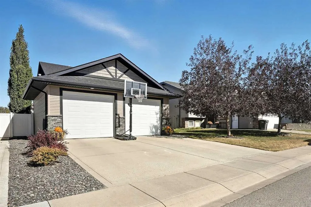 8 Van Dorp Street