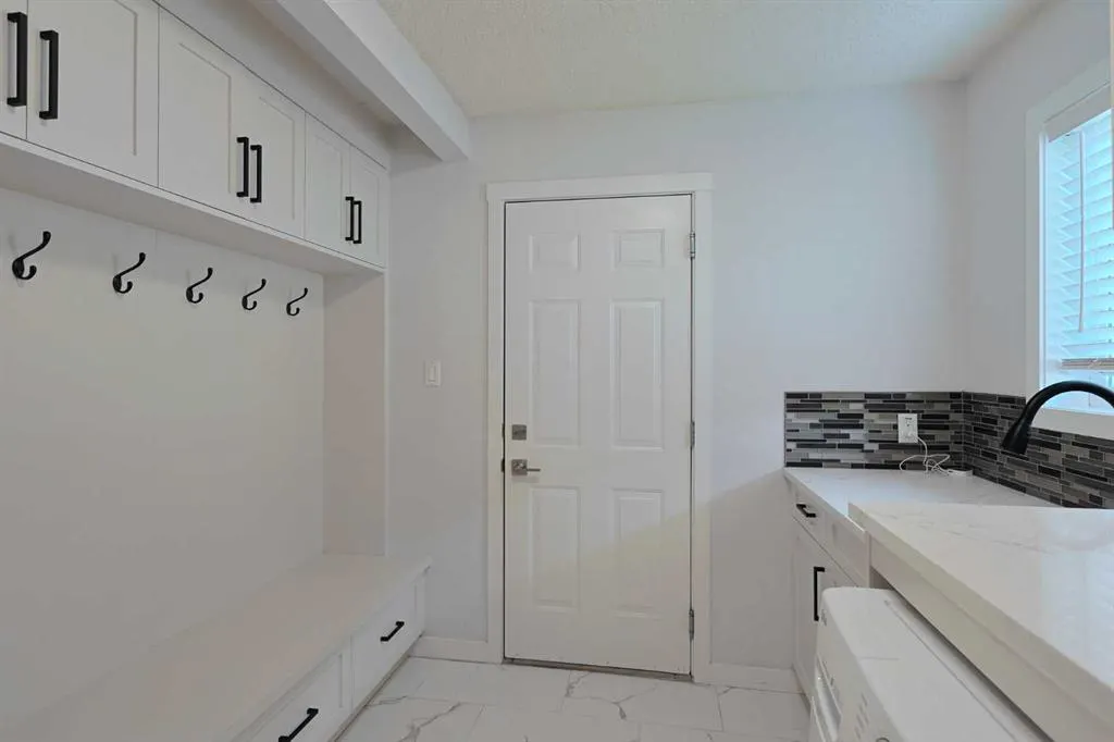 161 Hamptons Gardens NW