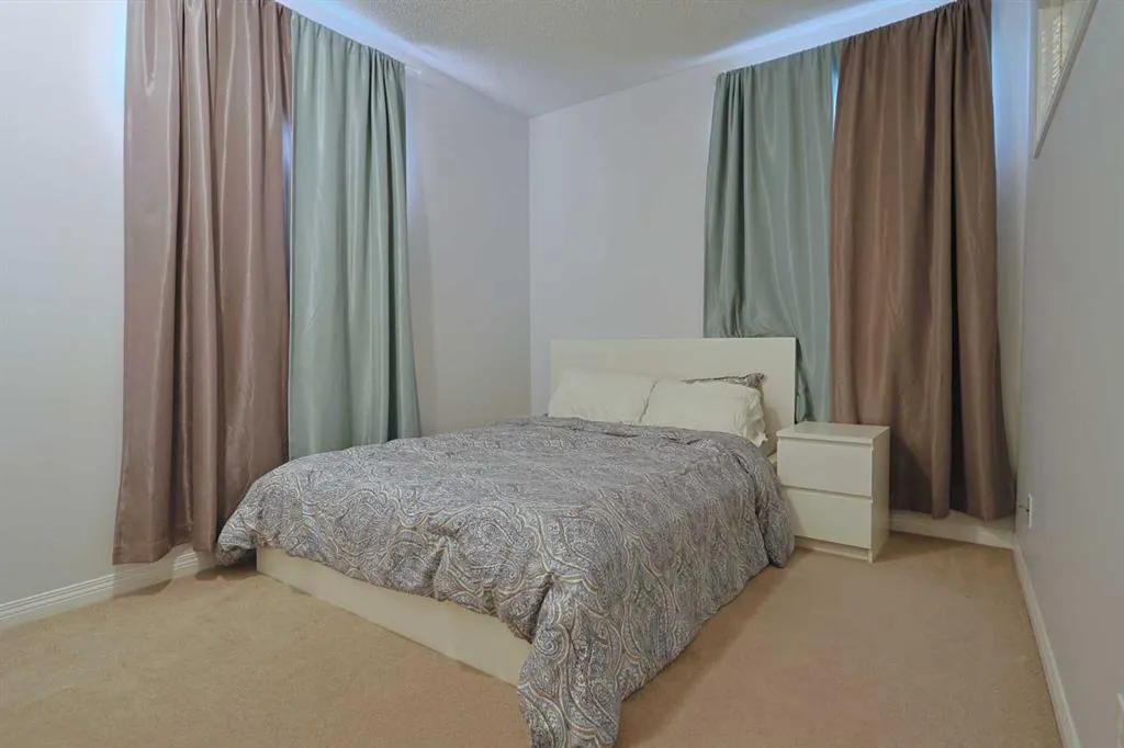 161 Hamptons Gardens NW