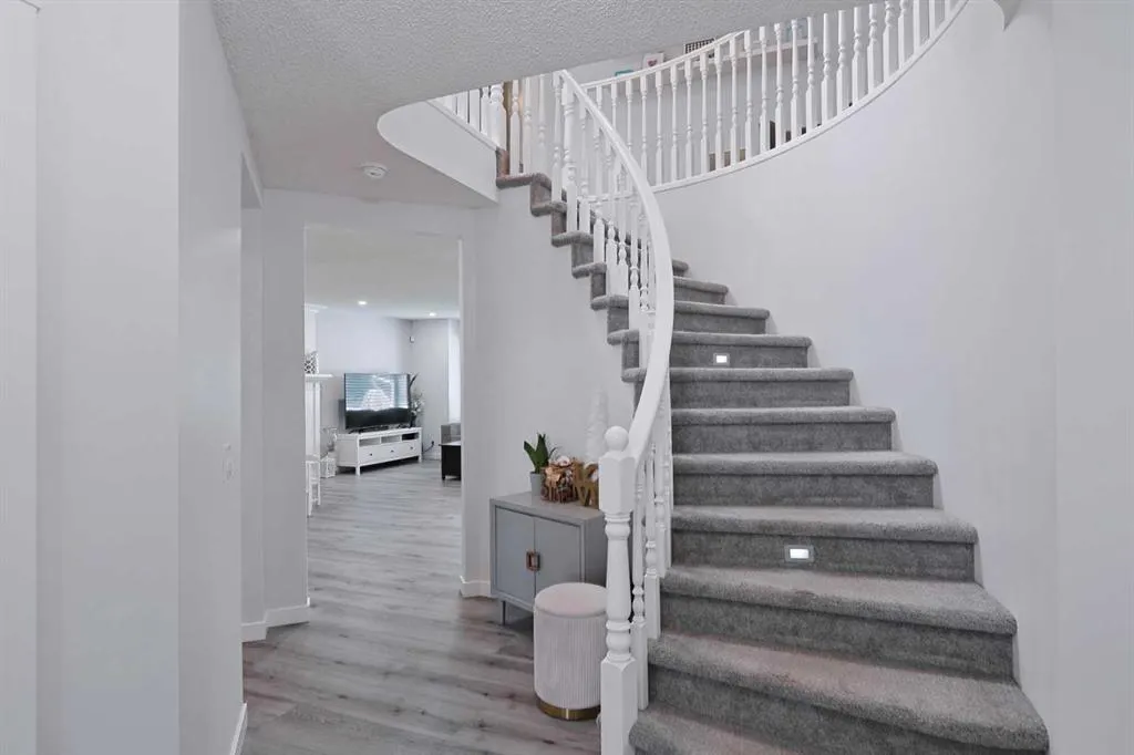 161 Hamptons Gardens NW