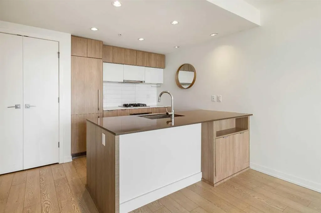 128 2 Street SW, #1205