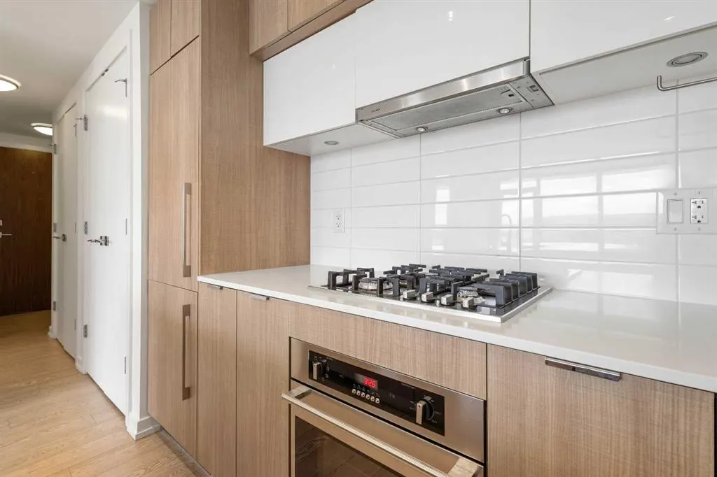 128 2 Street SW, #1205