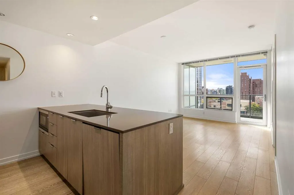 128 2 Street SW, #1205