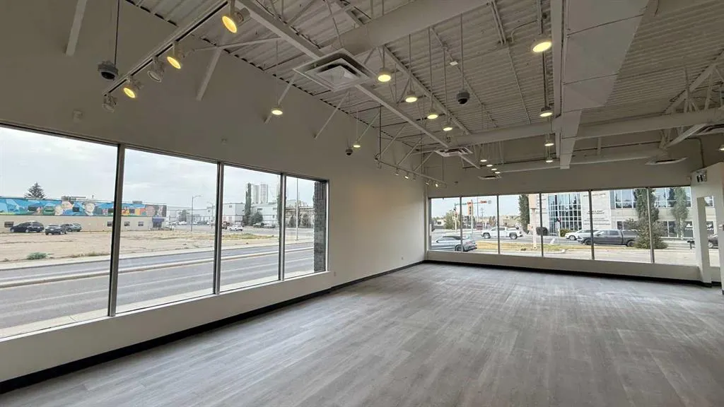 5511 50 Avenue, #1