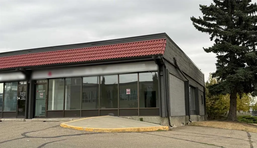 5511 50 Avenue, #1