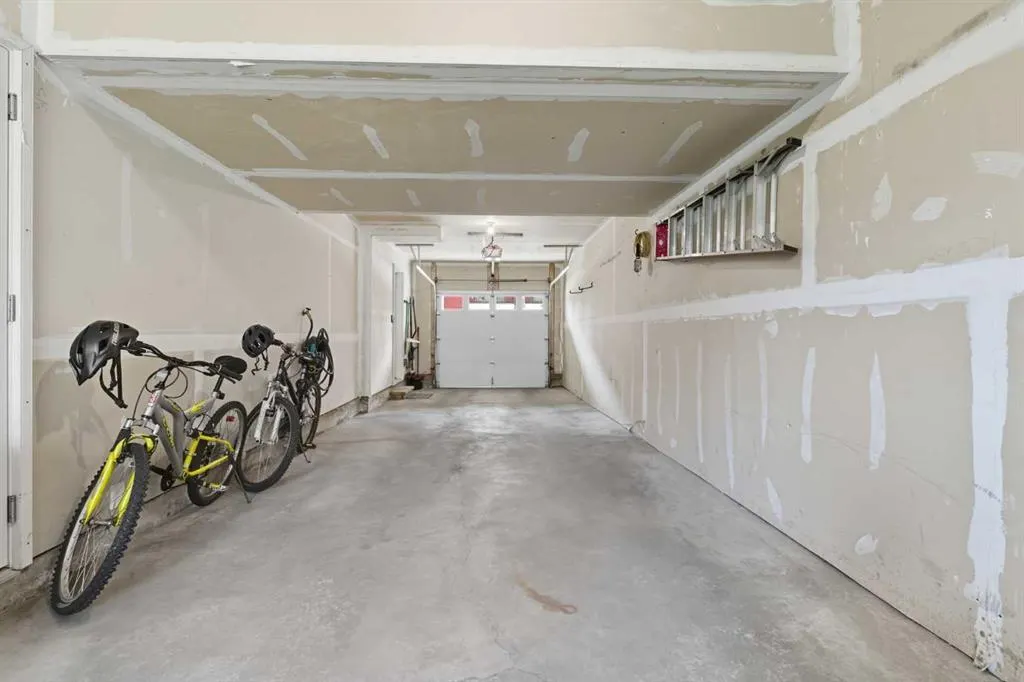 164 Evansview Gardens NW