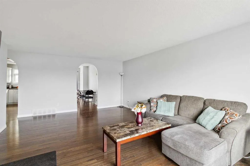 166 Erindale Road