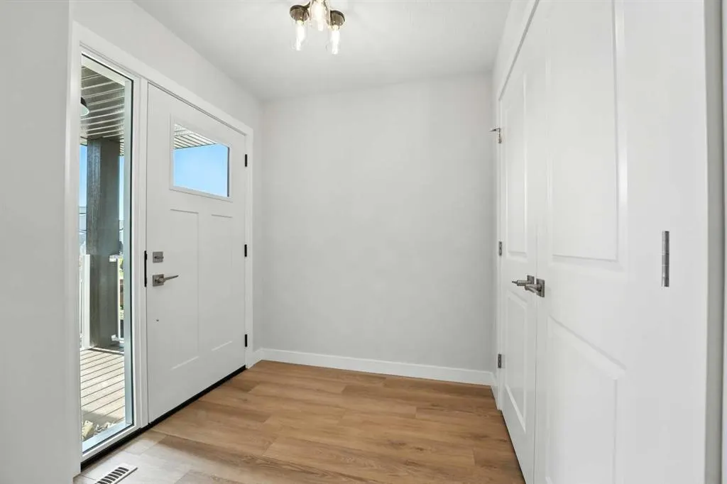 54 Vista Close