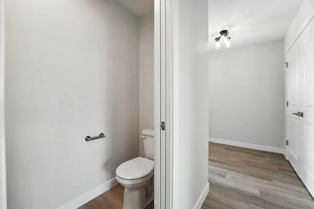 54 Vista Close