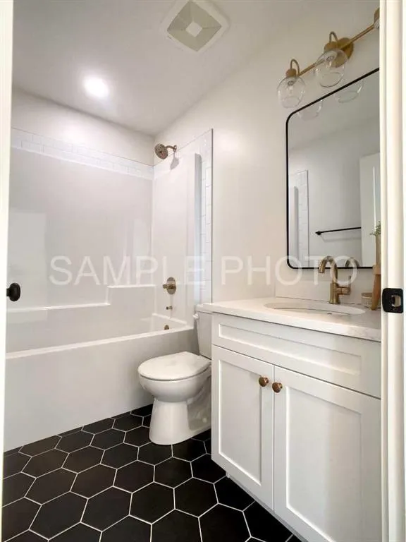 10504 148 AVE