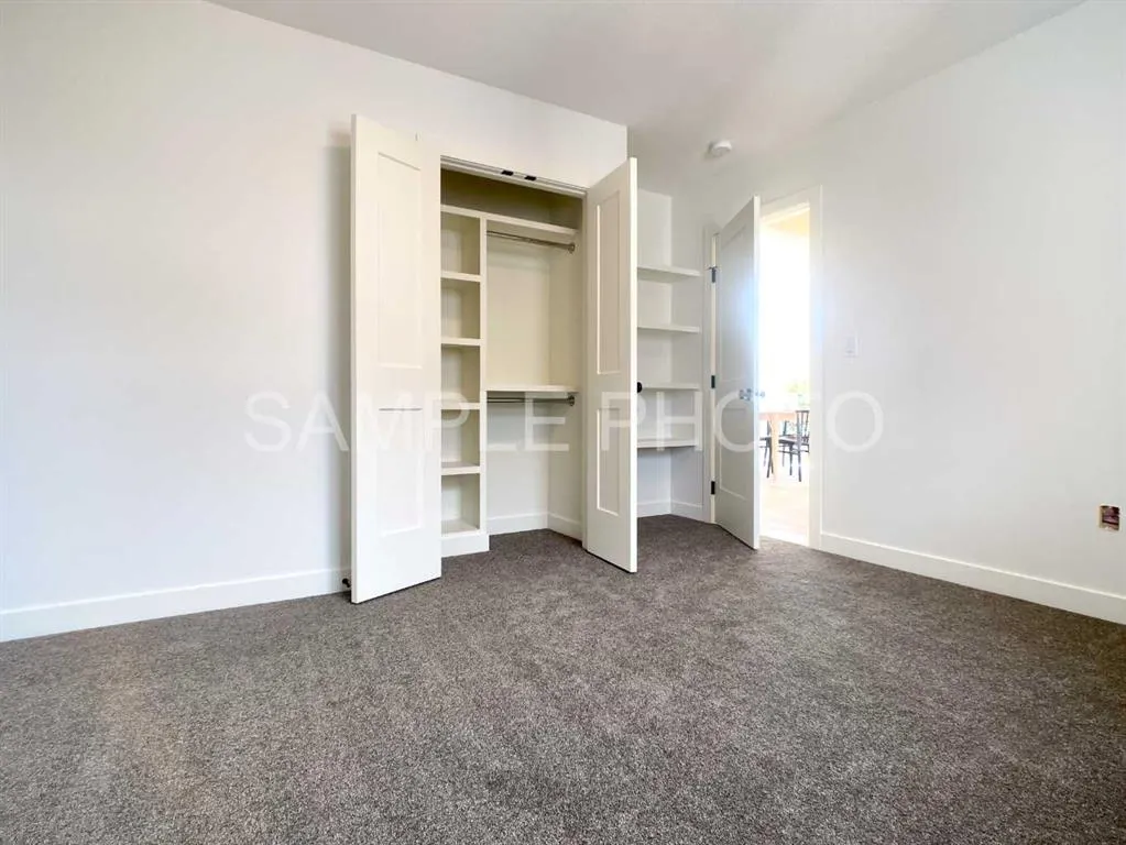 10504 148 AVE