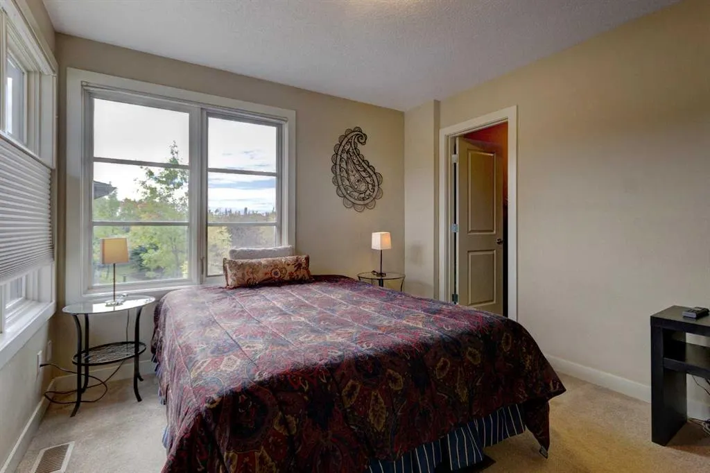 315 Aspen Hills Villas SW