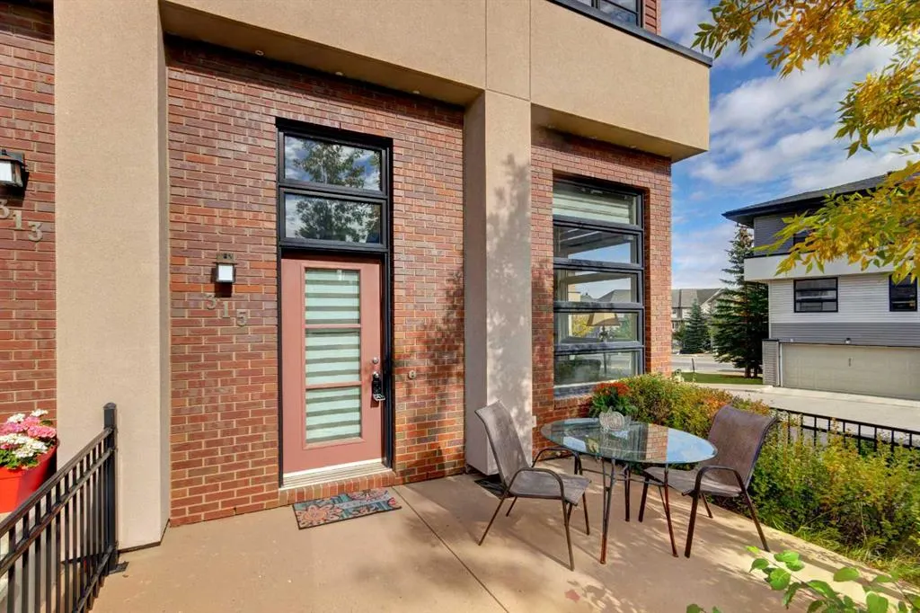 315 Aspen Hills Villas SW