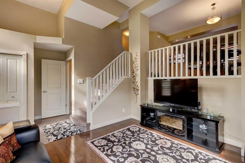 315 Aspen Hills Villas SW