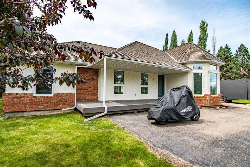 2 Grand Avenue