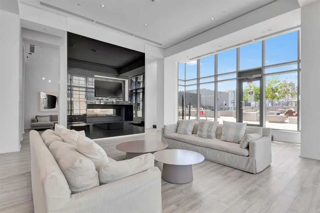 615 6 Avenue SE, #508
