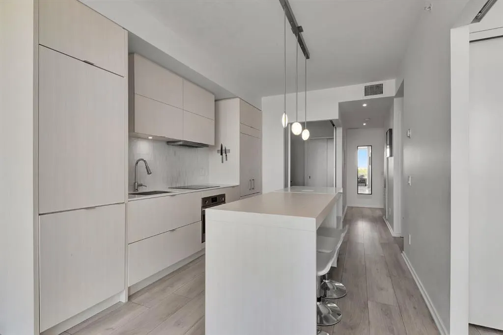 615 6 Avenue SE, #508