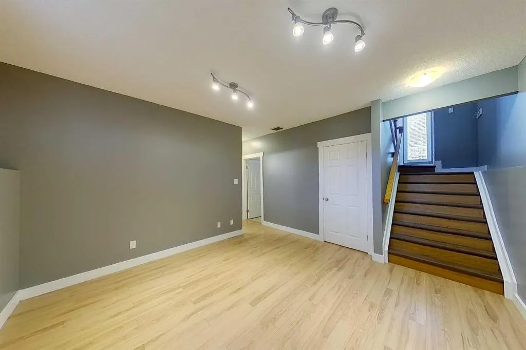 116 6 Avenue NE, #133