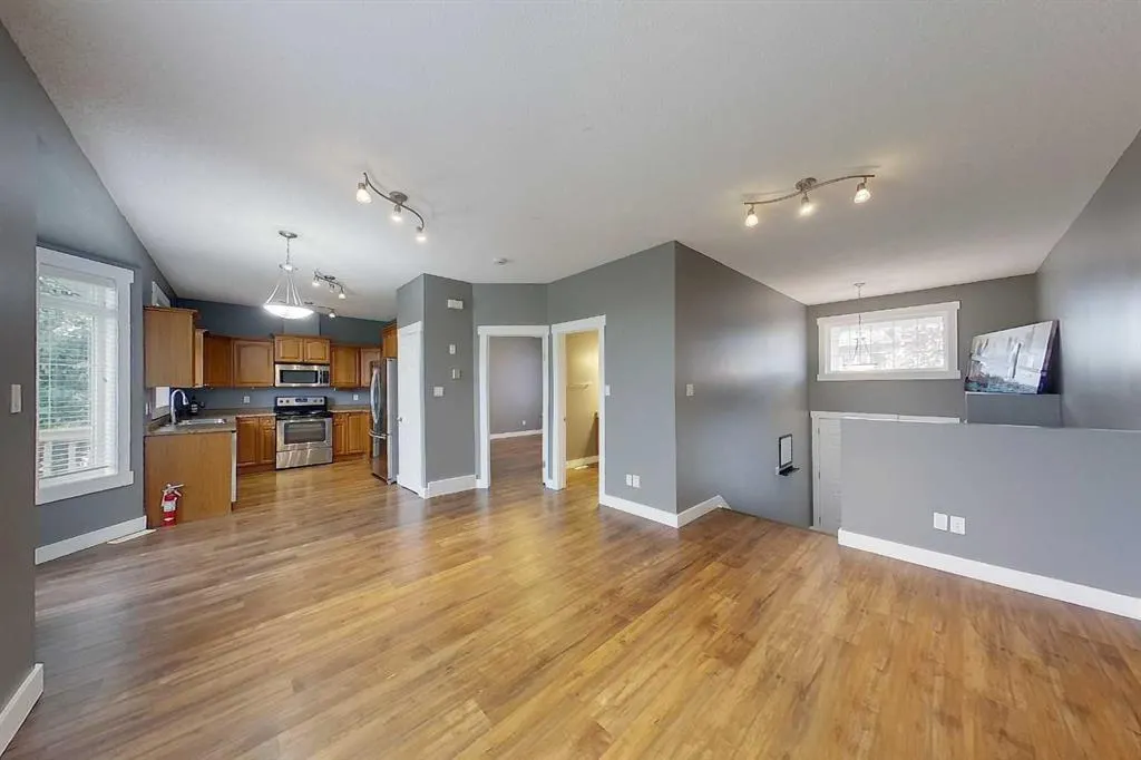 116 6 Avenue NE, #133