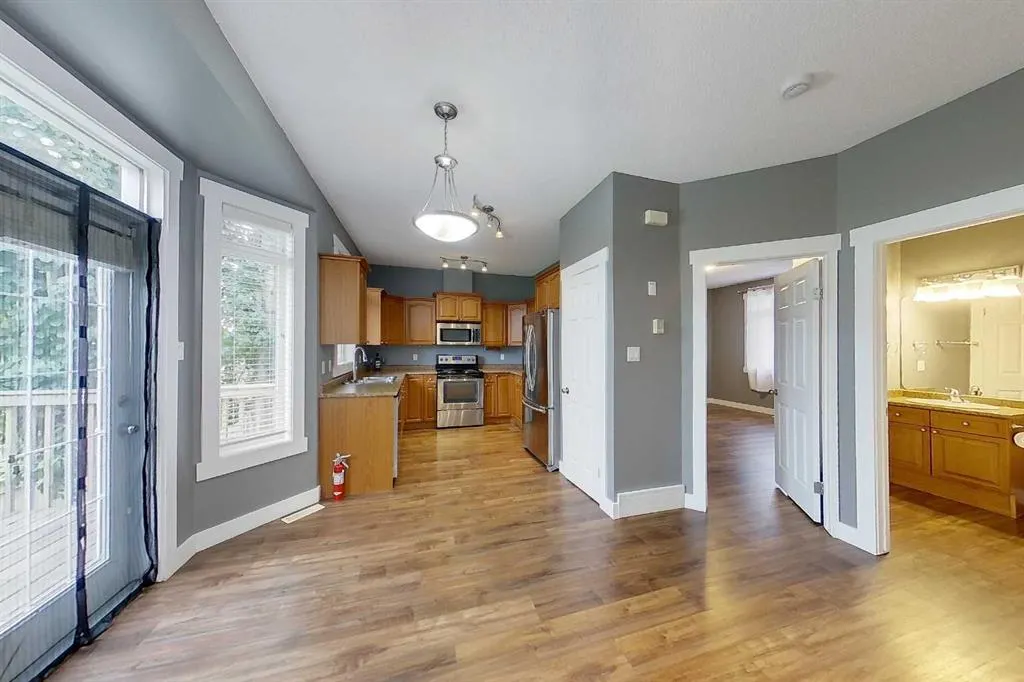 116 6 Avenue NE, #133
