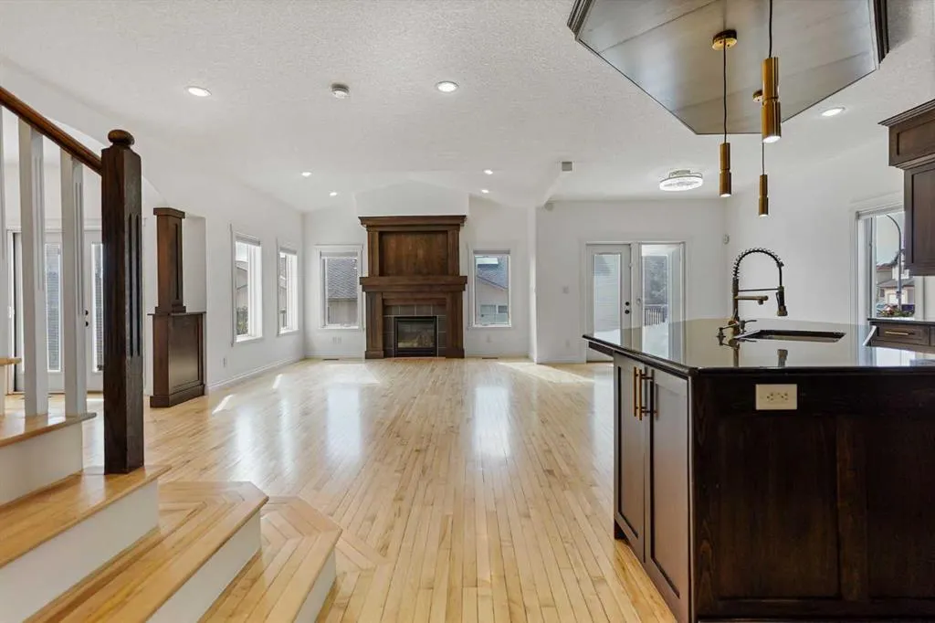 4 Heritage Point W