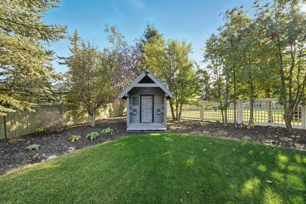 16 Rustic Crescent