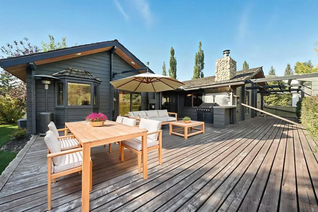 16 Rustic Crescent