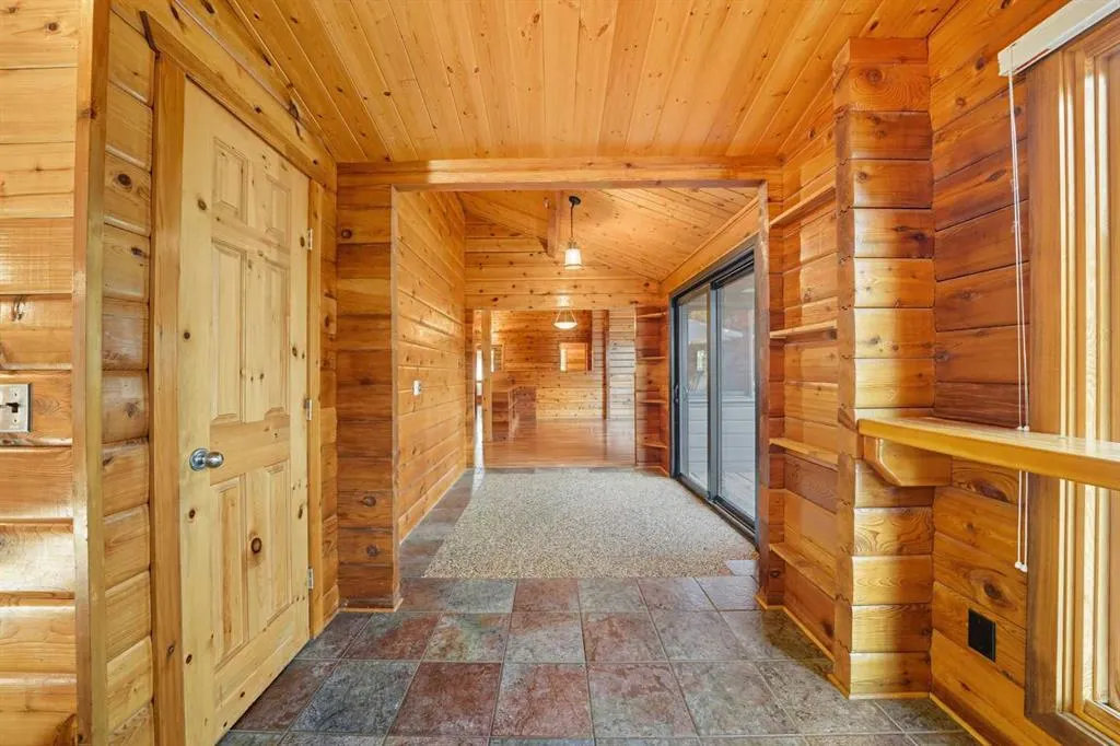 16 Rustic Crescent