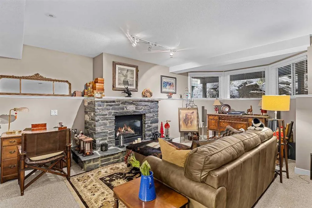 13 Aspen Glen, #153