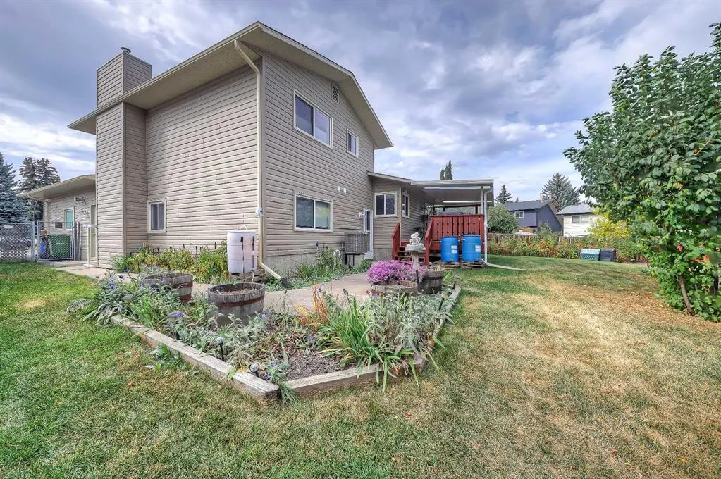 40 Woodview Court SW