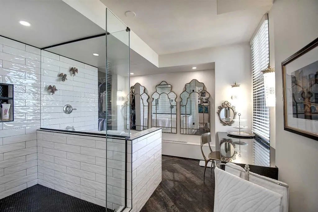 1100 8 Avenue SW, #2403