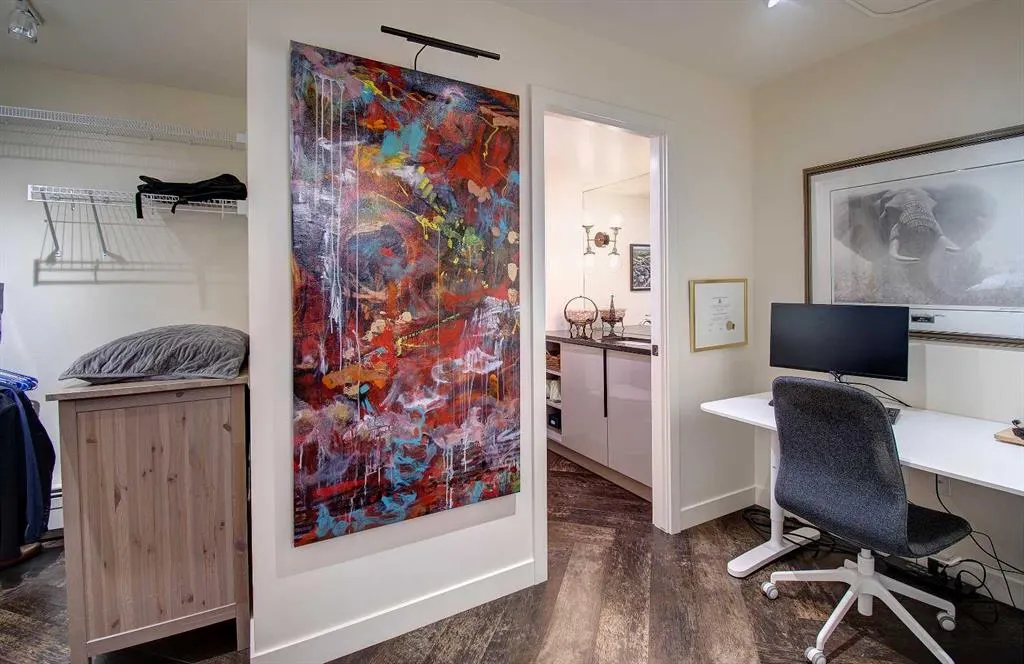 1100 8 Avenue SW, #2403
