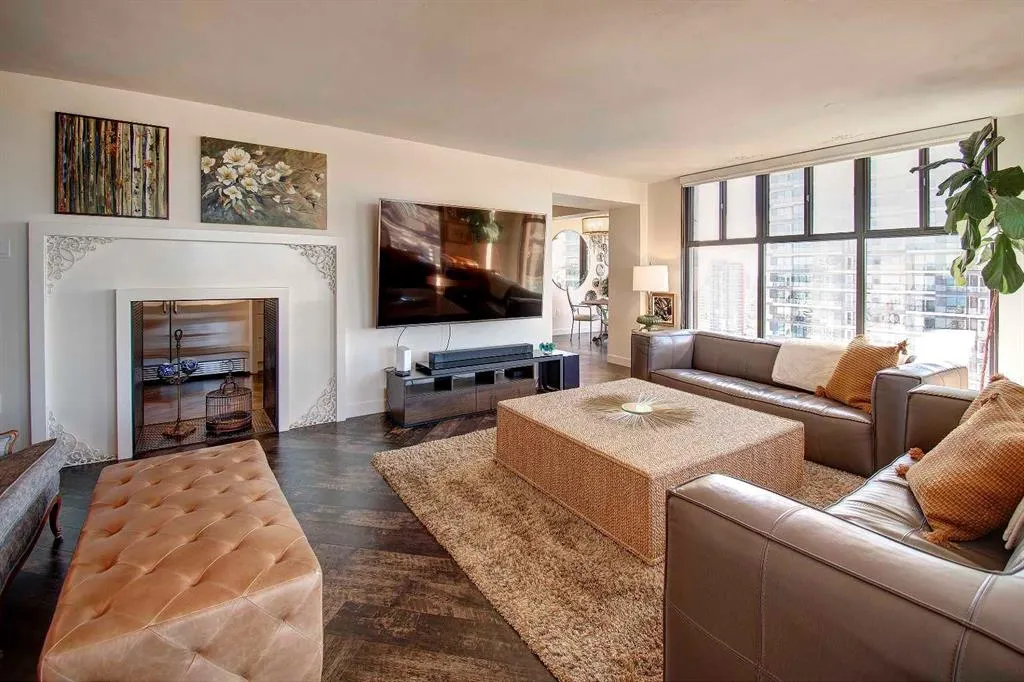 1100 8 Avenue SW, #2403