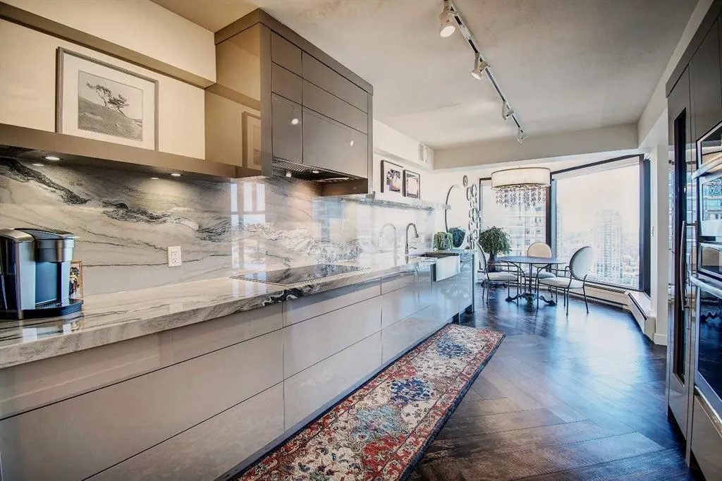 1100 8 Avenue SW, #2403
