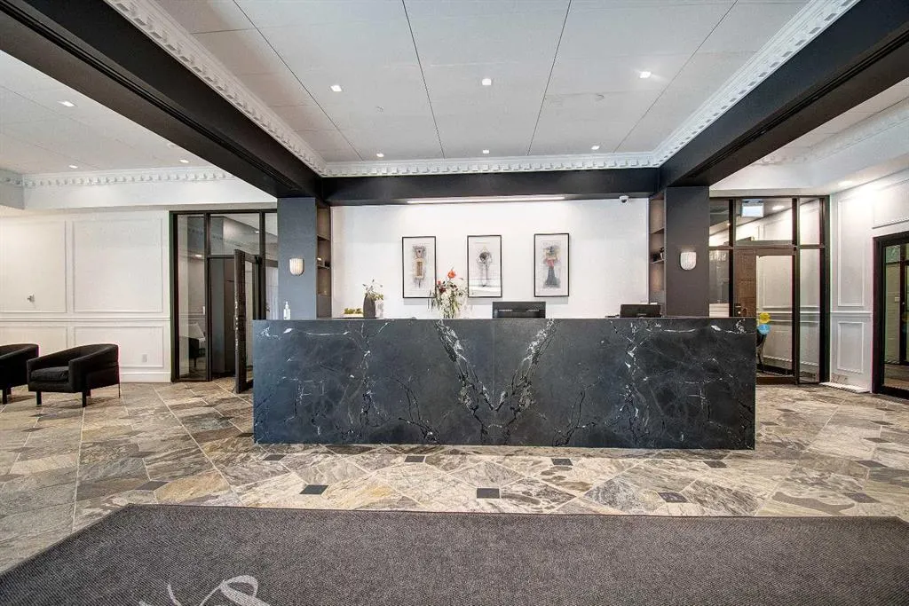 1100 8 Avenue SW, #2403