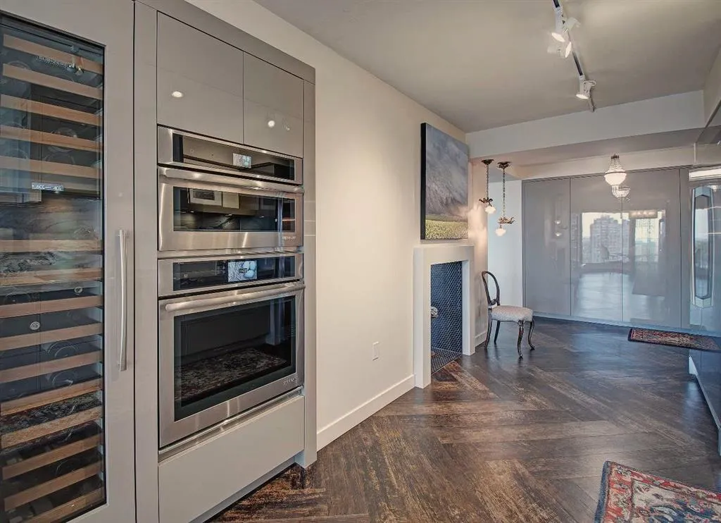 1100 8 Avenue SW, #2403