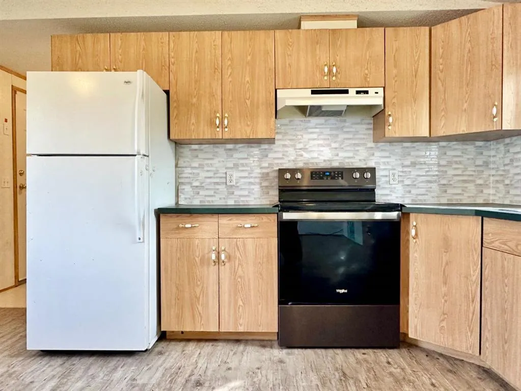 310 Railway Avenue, #8