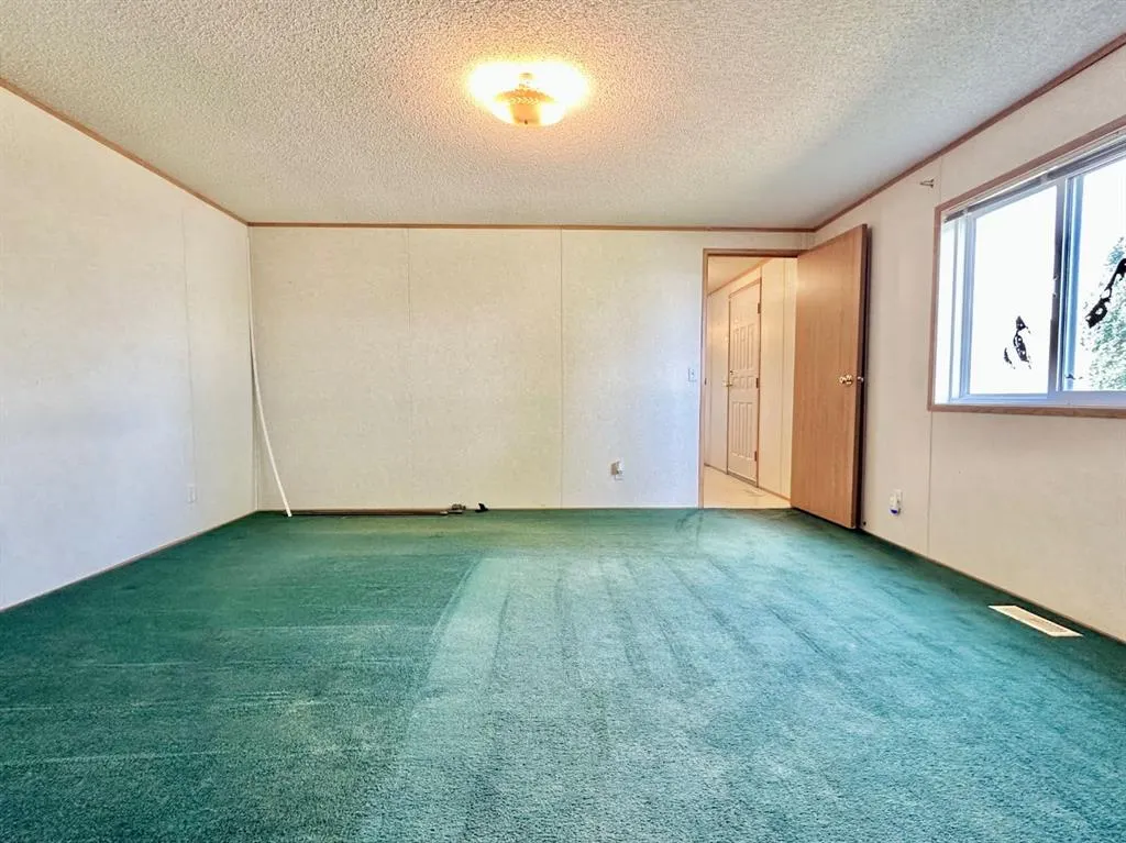 310 Railway Avenue, #8