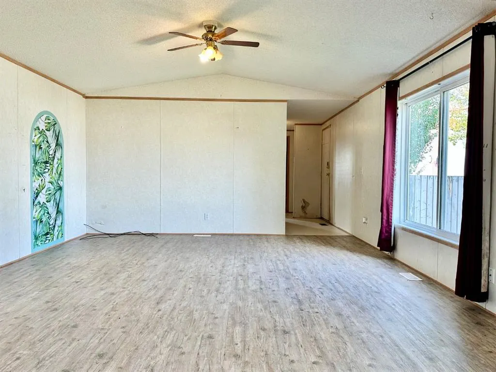 310 Railway Avenue, #8