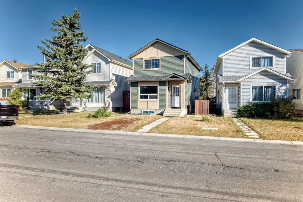 327 Falshire Way NE