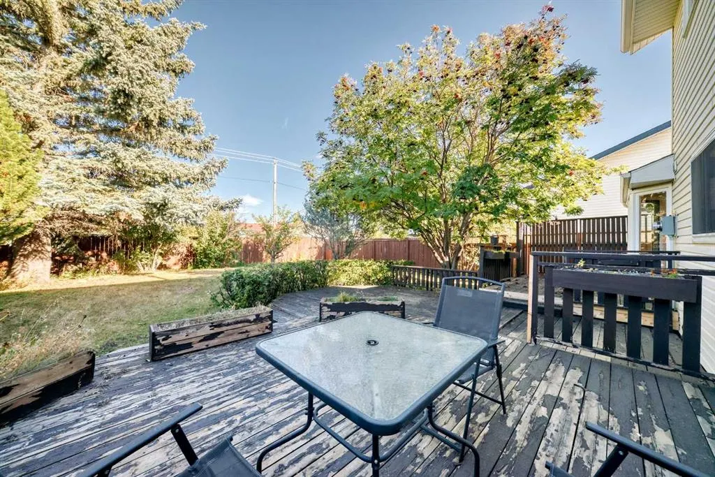 656 Woodbine Boulevard SW