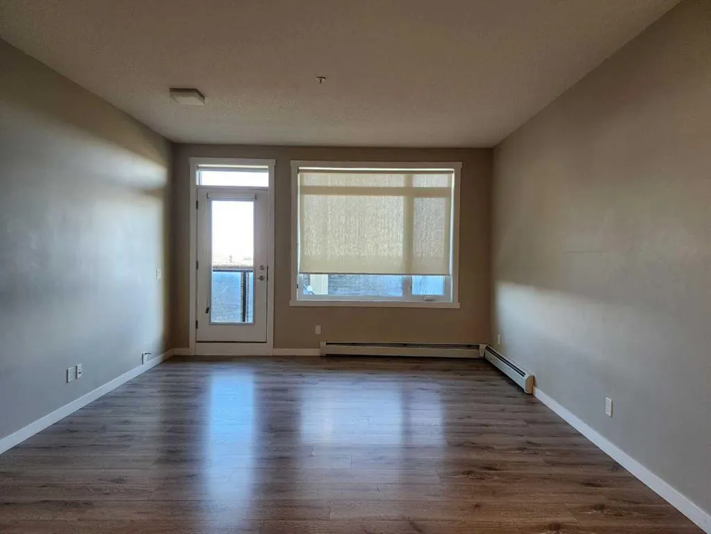 214 Sherwood Square NW, #109
