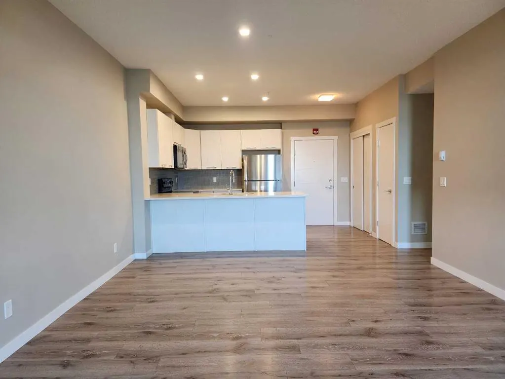 214 Sherwood Square NW, #109